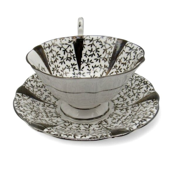 QUEEN ANNE Silver Lace Wedding Anniversary Cup And Saucer England Leaf Design - Picture 4 of 12